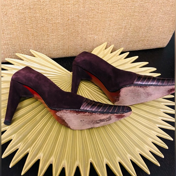 Stuart Weizmann suede high heel shoes. Patent leather embossed front - Picture 5 of 5